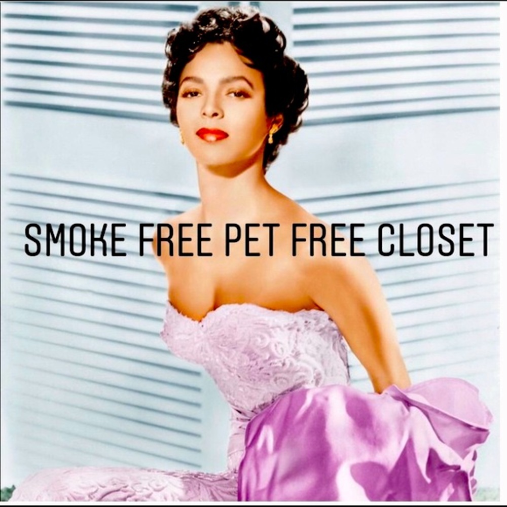 My Closet Is Completely Pet & Smoke Free!